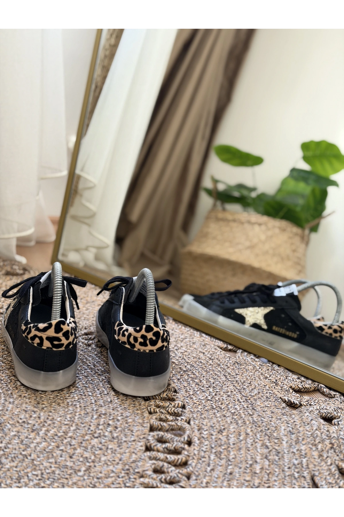 Superstar Golden Goose Siyah Leopar Sim Detaylı