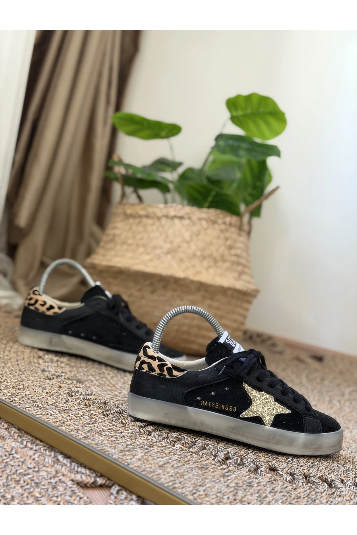 Superstar Golden Goose Siyah Leopar Sim Detaylı