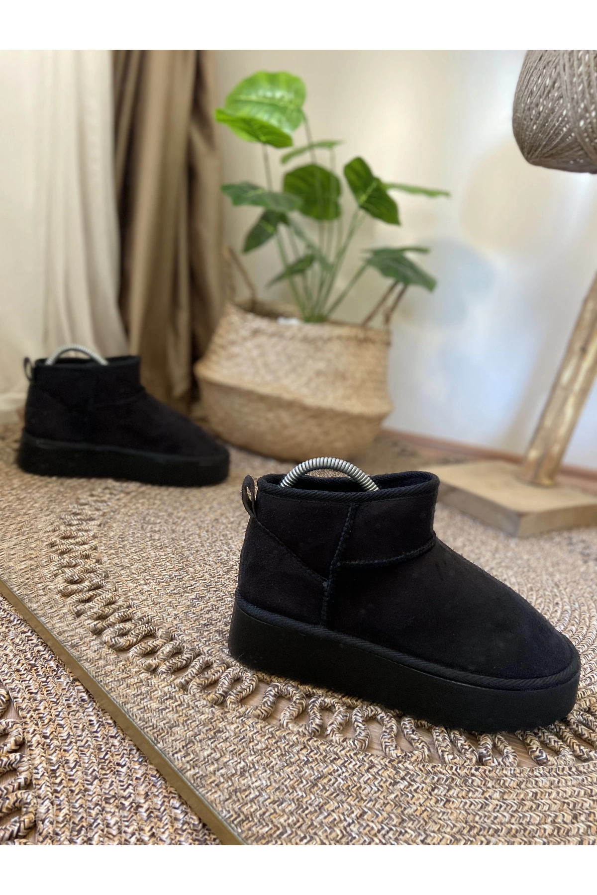 Ugg Classic Ultra Mini Siyah Süet Bot