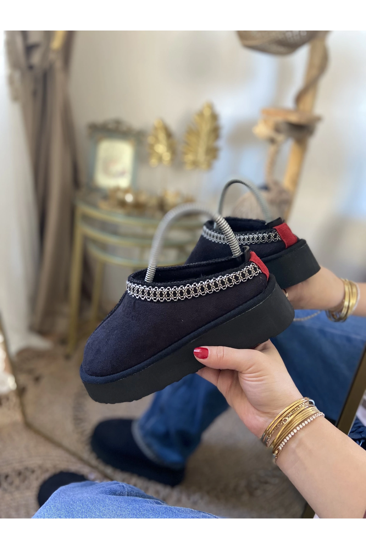 Ugg W Tarz Kalın Taban Siyah Süet Terlik