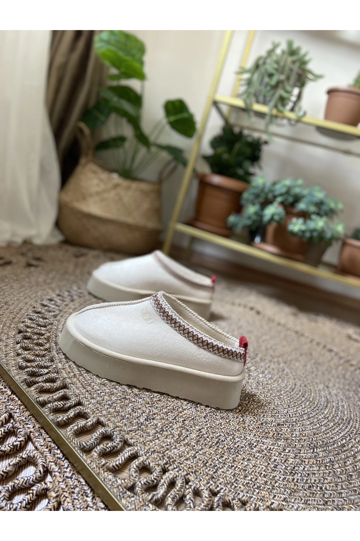 Ugg W Tarz Kalın Taban Krem Süet Terlik