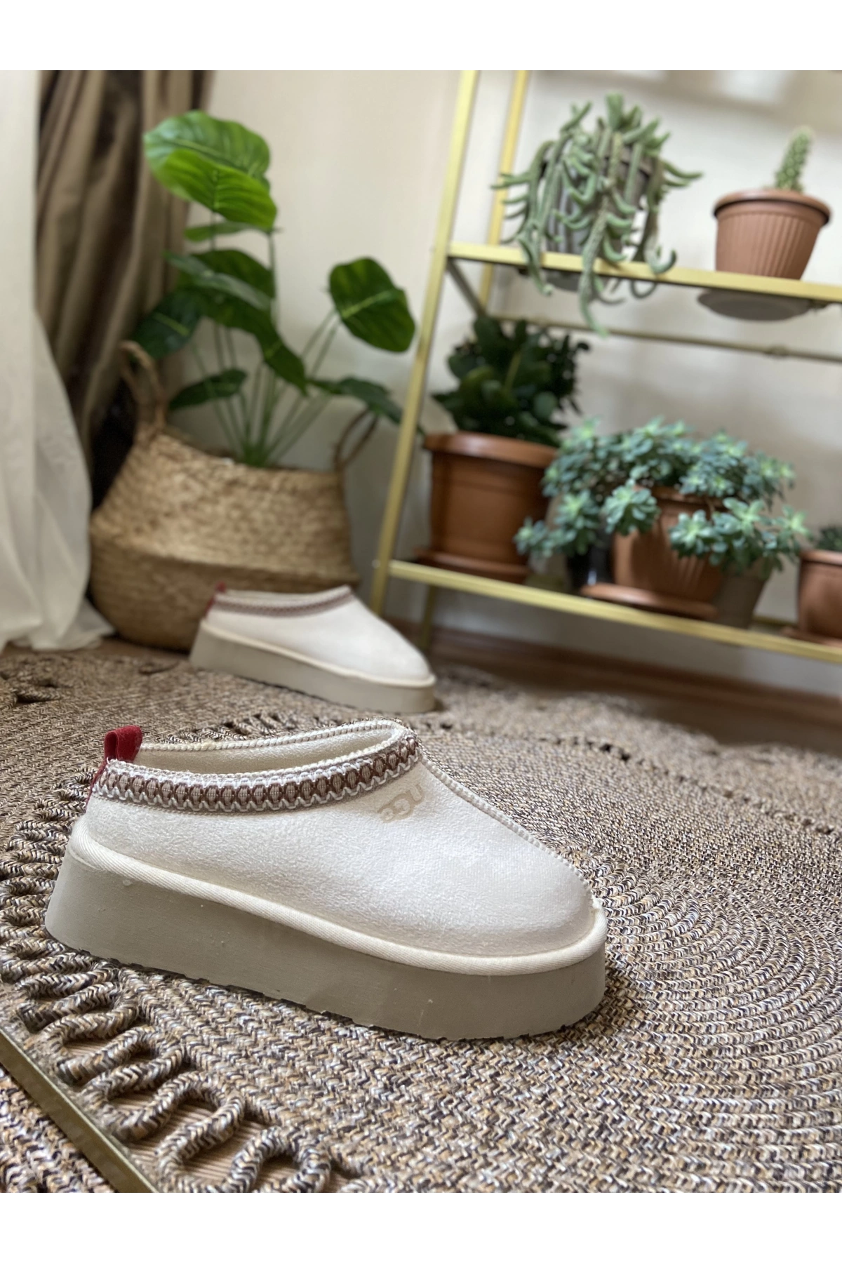 Ugg W Tarz Kalın Taban Krem Süet Terlik