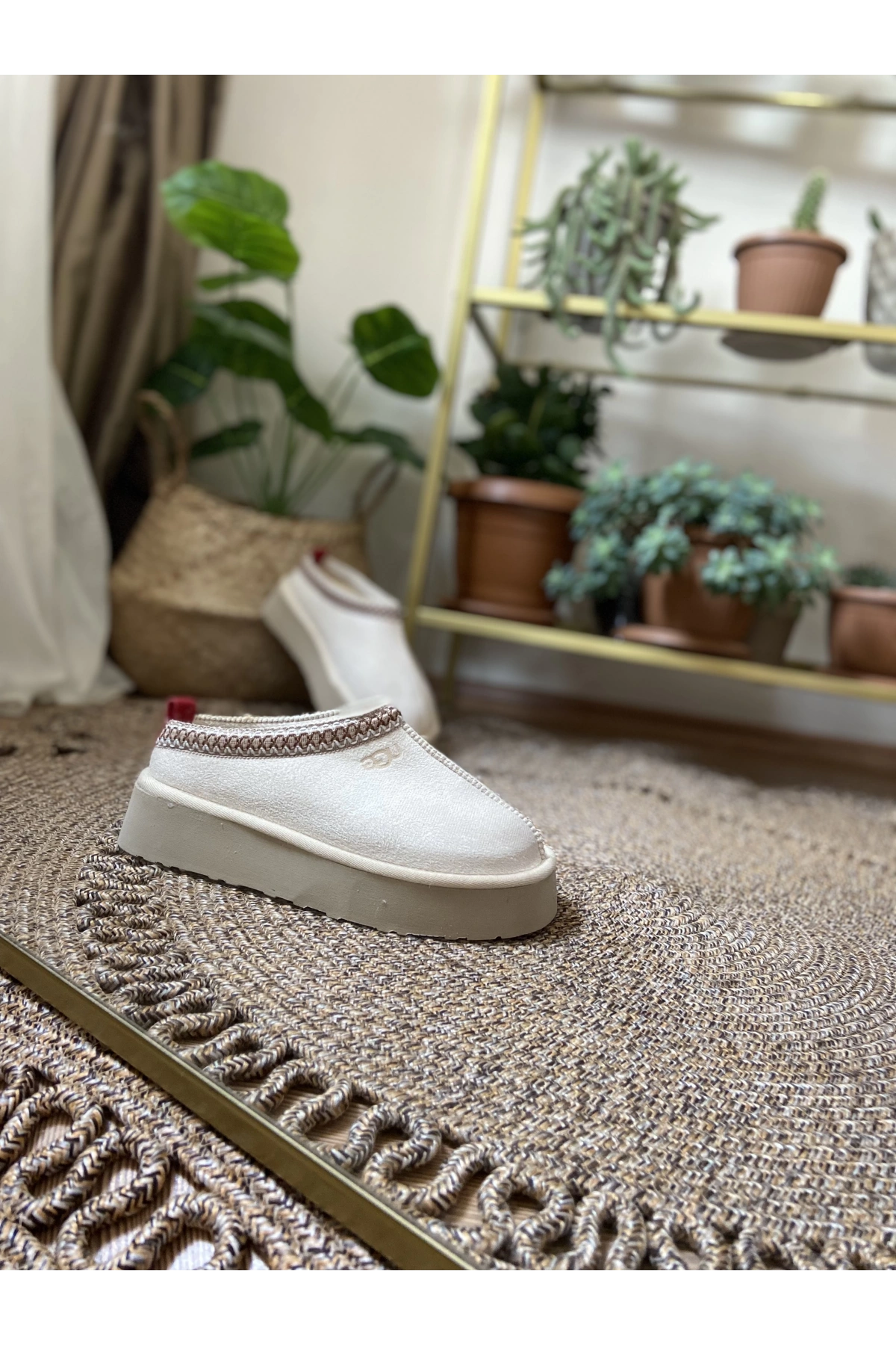 Ugg W Tarz Kalın Taban Krem Süet Terlik