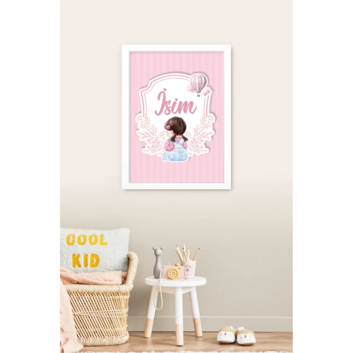 İsme Özel Pembe Tokalı Oturan Kız Beyaz Çerçeve 30x40 cm Tablo, Hastane Odası Kapı Süsü, Çocuk Odası, Dekorasyon