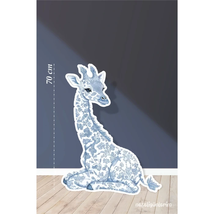 Safari Mavi Oturan Zürafa Temalı 70 cm Ayaklı Pano Konsept | Tasarım | Kapı | Oda | Dekor