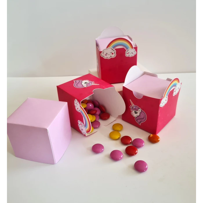 Unicorn Teması Kutu - Mini Hediyelik ( Şeker, Sakız, Draje, Mini Oyuncak ) 5x5x5 cm *8li Paket
