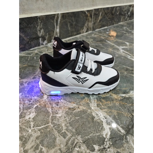 Çocuk Unisex Beyaz Siyah Işıklı Cırtlı Ayakkabı