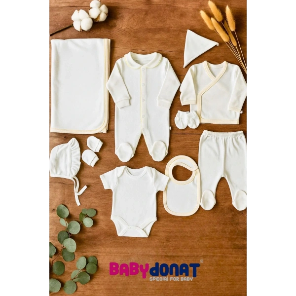 Yakalı 10 Parça Kutulu Erkek Bebek Hastane Çıkış Seti