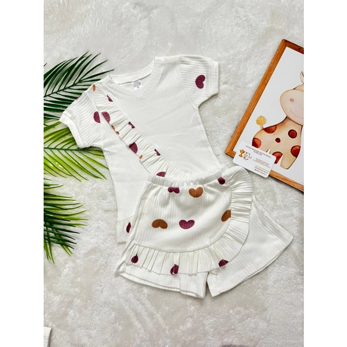 MİNA ŞORT ETEKLİ KALPLİ TAKIM