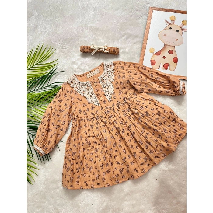 VİNTAGE DANTEL DETAYLI ELBİSE