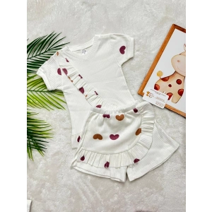 MİNA ŞORT ETEKLİ KALPLİ TAKIM