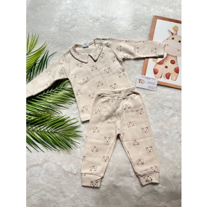 YAKALI AYICIK DESENLİ ERKEK TAKIM