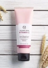 The Body Shop Vitamin E - Yüz Yıkama Jeli 125ml