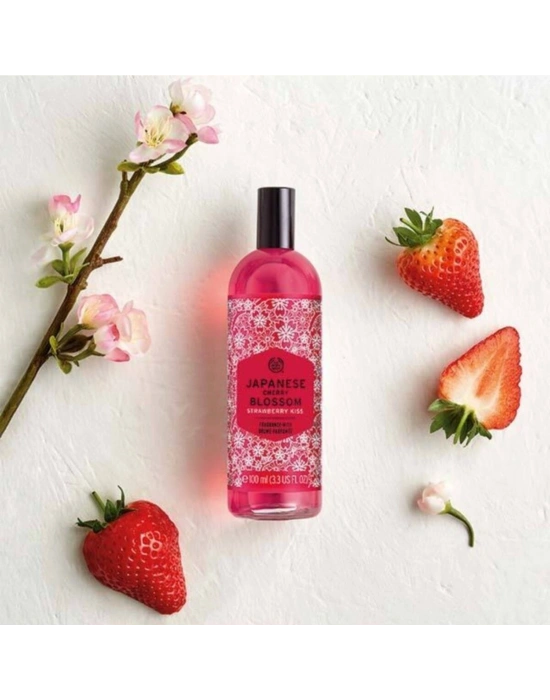The Body Shop Japanese Cherry Blossom Strawberry Kiss Vücut Spreyi 100﻿﻿ ML