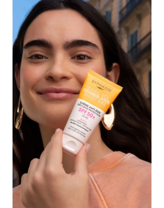 Byphasse  3ü 1 Arada Renkli Güneş Kremi SPF50+ 50 ML