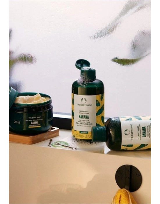 The Body Shop Banana Besleyici Şampuan 250 Ml Tüm Saç Tipleri
