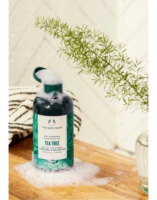 The Body Shop Çay Ağacı Tea Tree Yağlı Saçlara Özel Arındırıcı Ve Dengeleyici Jel Şampuan 400 Ml Yağlı