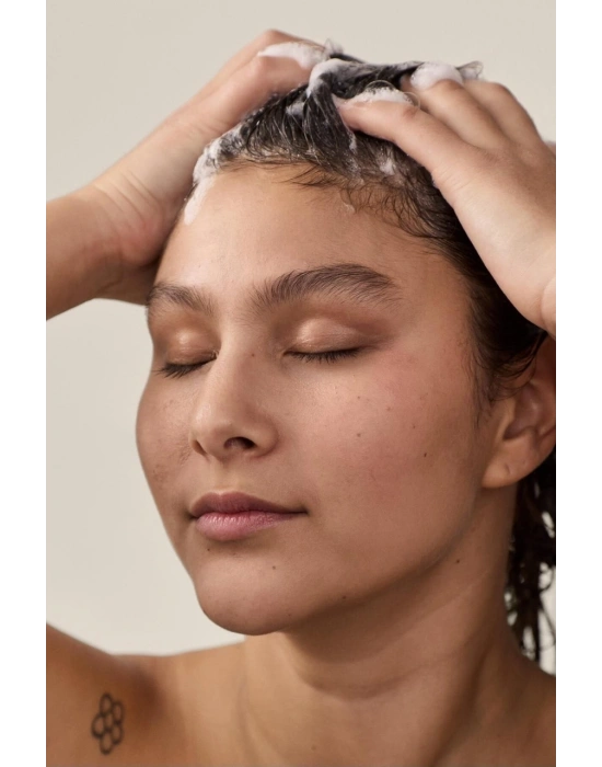The Body Shop Ginger Zencefilli Kepeğe Karşı Etkili Şampuan 400 Ml Kepekli