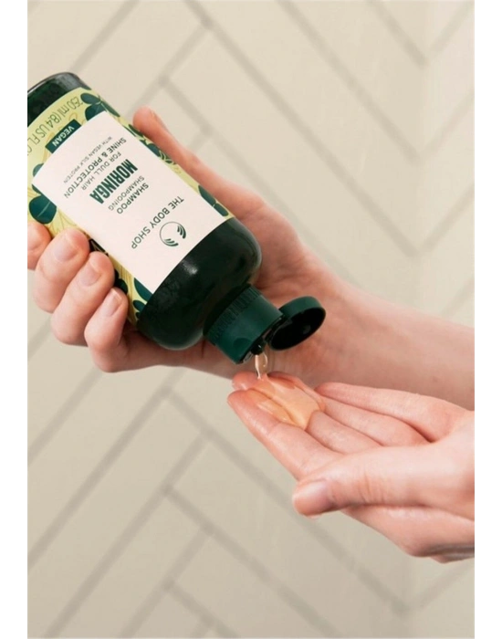 The Body Shop Moringa Işıltı Veren Koruyucu Şampuan 250 Ml Mat