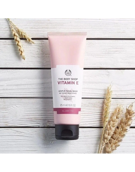 The Body Shop Vitamin E - Yüz Yıkama Jeli 125ml