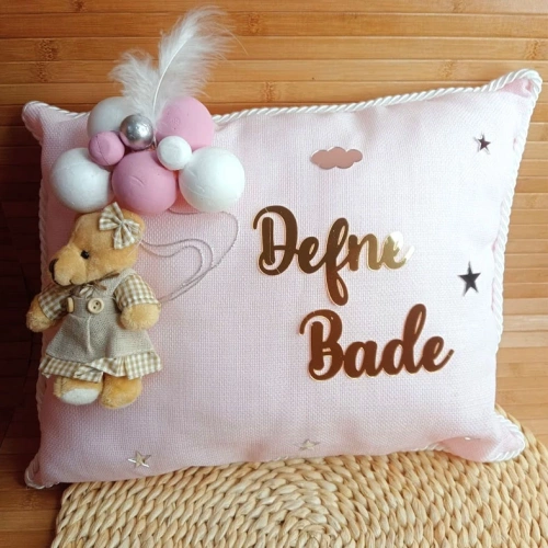 Baskıcı Amca Kız Ayıcıklı Bebek Yastıklı