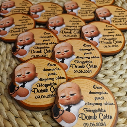 Baskıcı Amca Patron Bebekli Ahşap Magnet