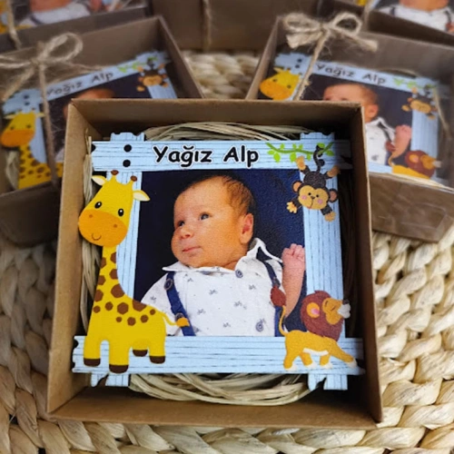 Baskıcı Amca Zürafalı  Fotoğraflı Ahşap Magnet Kutulu