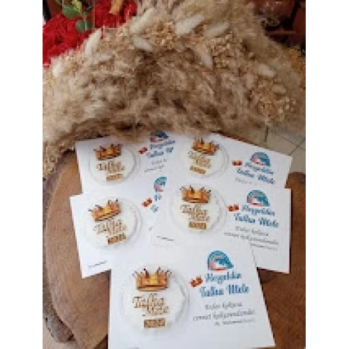 Baskıcı Amca Kartlı Kral Taçlı Boyalı Magnet