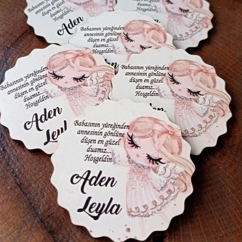 Baskıcı Amca Peri Kızlı Ahşap Magnet