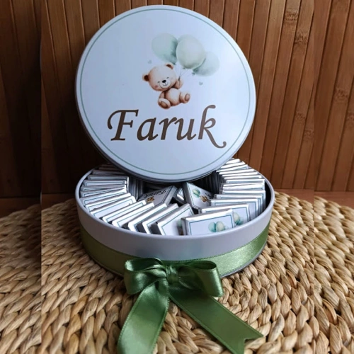 Yeşil Balonlu Ayıcık Bebek Çikolata Kutusu