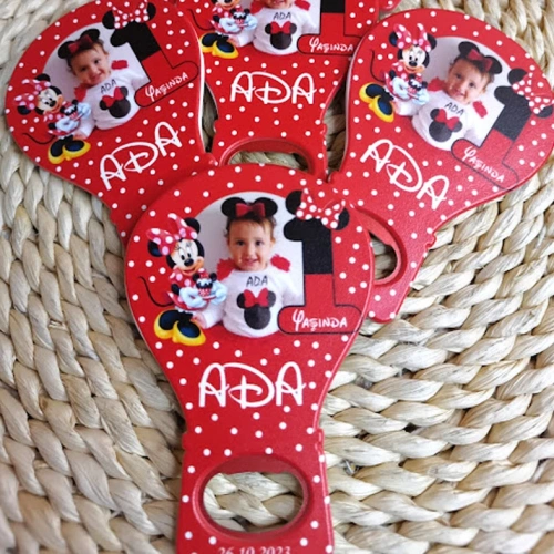 Baskıcı Amca Minnie Mouse Balon  Açacak