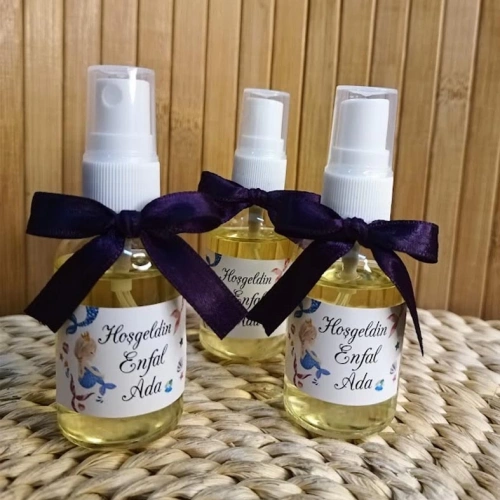 Baskıcı Amca Mor Kurdaleli Sprey Kapaklı Kolanya Şişesi