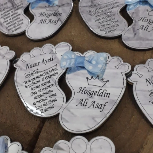 Baskıcı Amca Pleksi Bebek Ayak Magneti