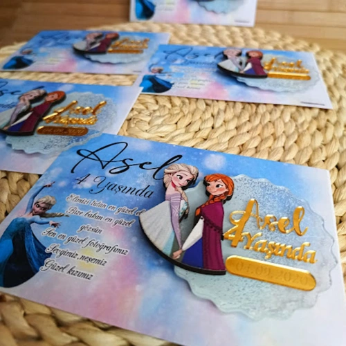 Baskıcı Amca Elsa Boyamalı Kartlı Magnet