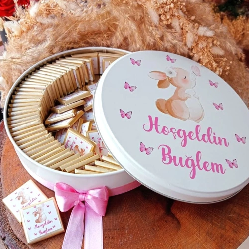 Sevimli Tavşan Temalı Hediyelik Çikolata Kutusu