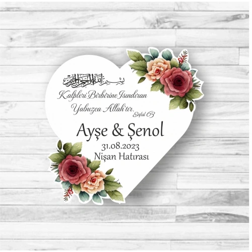 Kalpli Çiçek Temalı  Ahşap Magnet