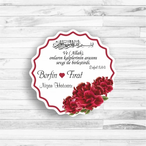 Karanfil Temalı Yuvarlak Ahşap Magnet