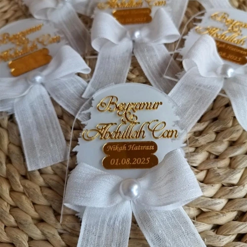 Şeffaf Süslemeli Magnet Gold Pleksili