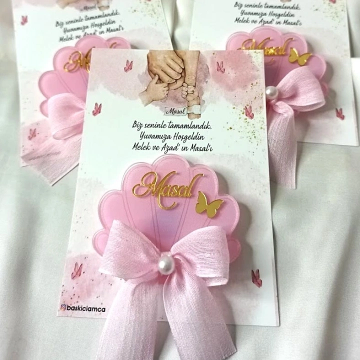 İstridyeli Pembe Kartlı Magnet