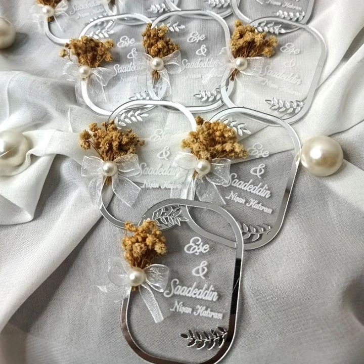 Baskıcı Amca Pleksi Çiçekli Gümüş Magnet