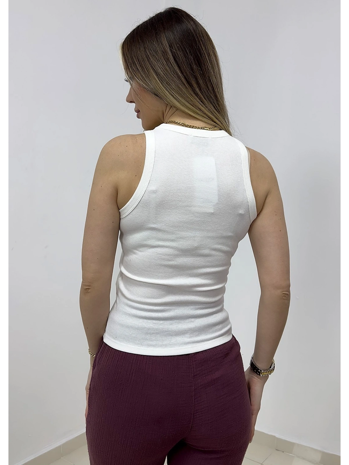 Halter Yaka Dar Kesim Basic Atlet - Beyaz