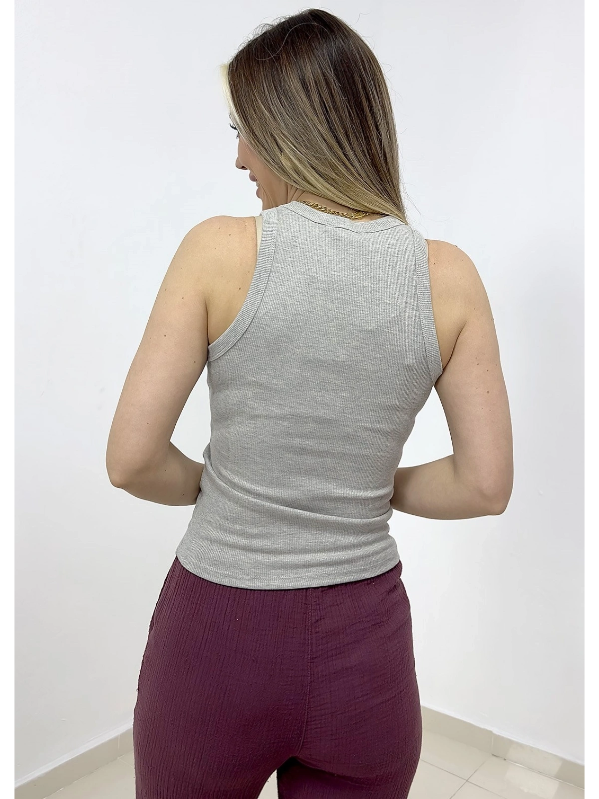 Halter Yaka Dar Kesim Basic Atlet - Gri