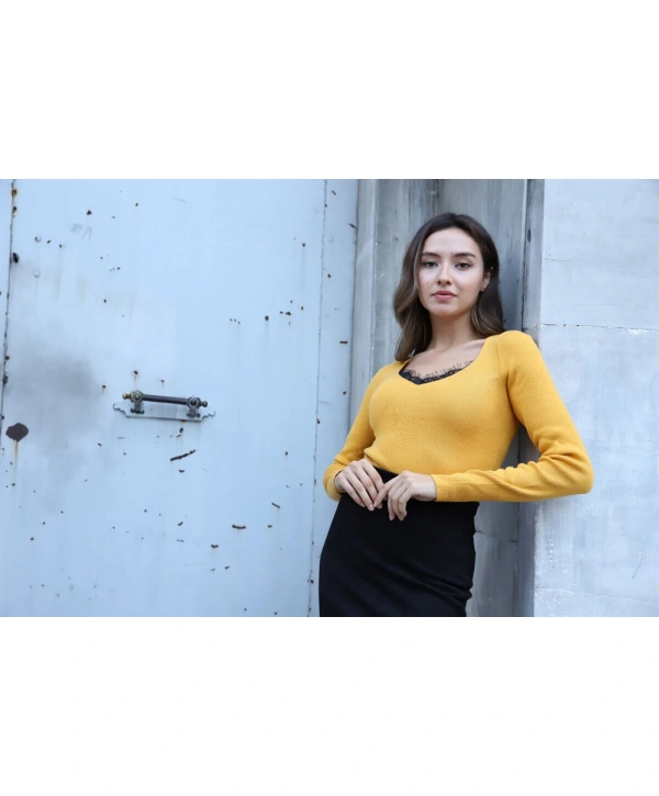 Dantel Detaylı Triko Bluz - HARDAL