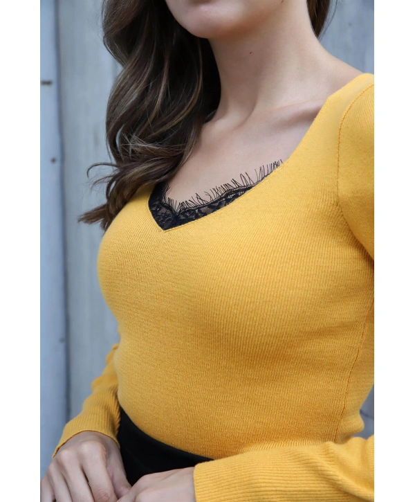 Dantel Detaylı Triko Bluz - HARDAL