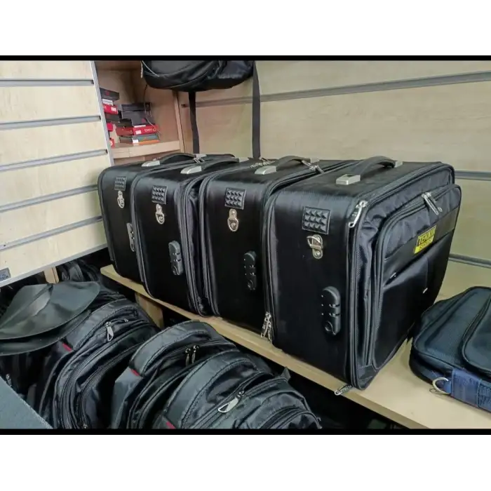 GENİŞ KASALI TAKIM ÇANTASI