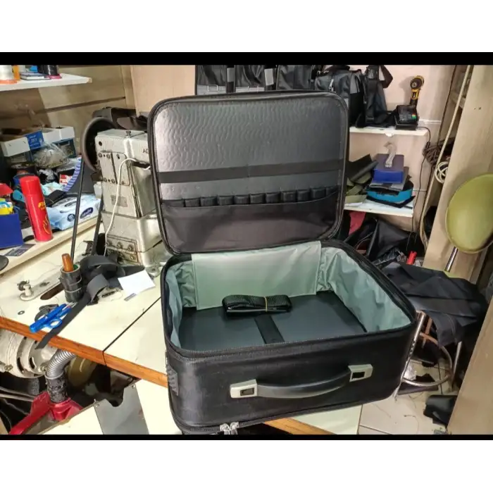 GENİŞ KASALI TAKIM ÇANTASI