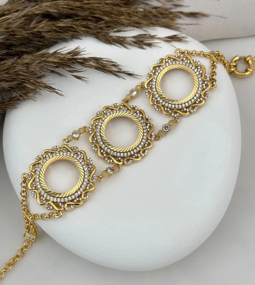 22 Ayar Sonsuz İşlemeli Üçlü Çeyrek Yuvalı Bileklik