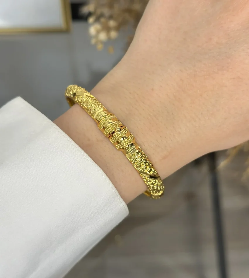 22 Ayar Hint İşi Kelepçe Bilezik (İç Çapı 6.2 cm)