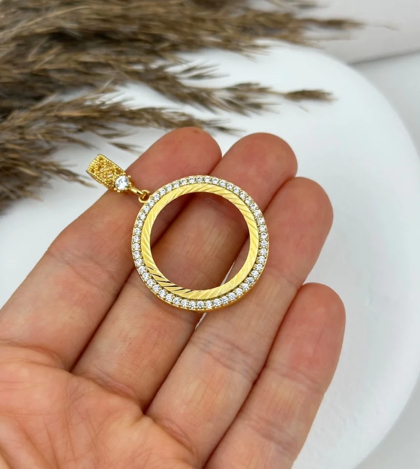 22 Ayar Taşlı Yarım Altın Yuvalı Kolye Ucu