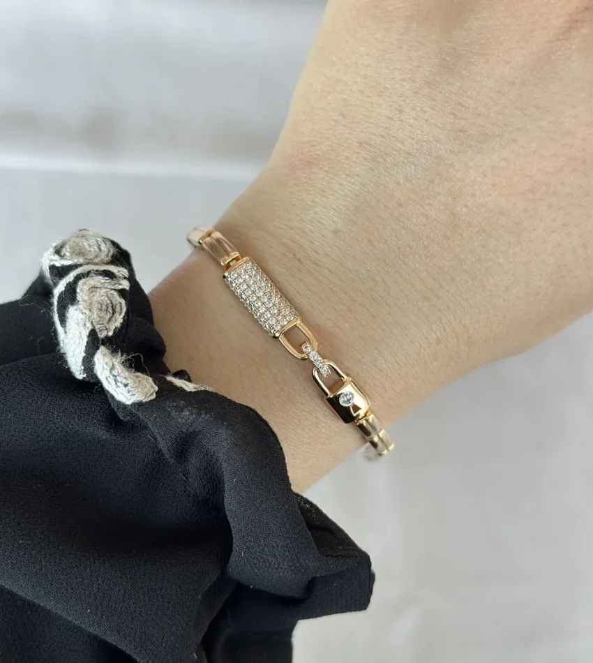 Taşlı Kilit Detaylı VIP Bileklik